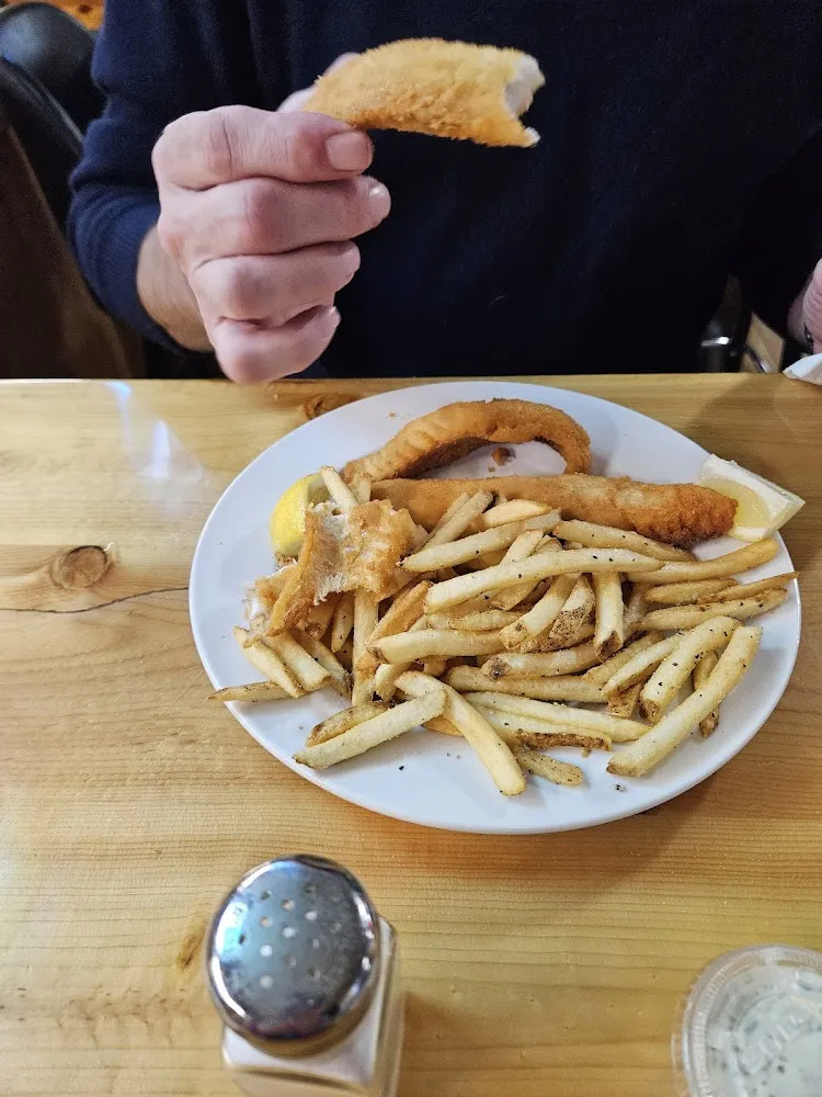 Walleye Finger Basket